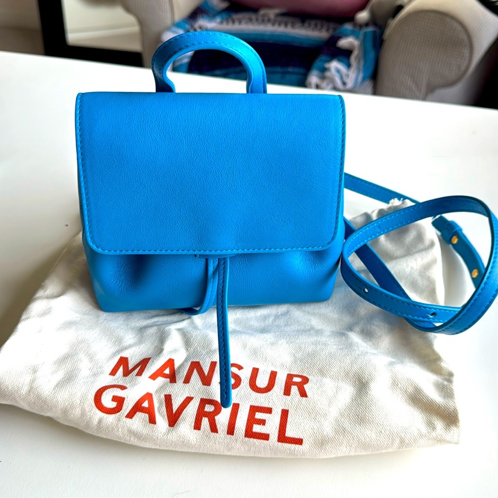 Mansur Gavriel crossbody bag !